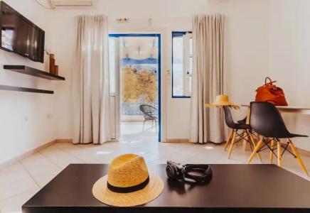 Vithos Seaside Aparthotel - 94