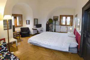 La torre di Ro, Naples