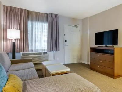Staybridge Suites ORLANDO ROYALE PARC SUITES by IHG - 58