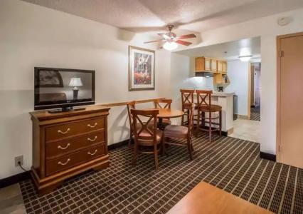 Staybridge Suites ORLANDO ROYALE PARC SUITES by IHG - 11