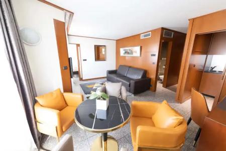 Goldstar Apartments & Suites - 50