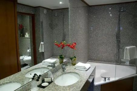 Goldstar Apartments & Suites - 59