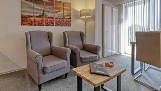 Suit & Frühstück zum Latschen - 1