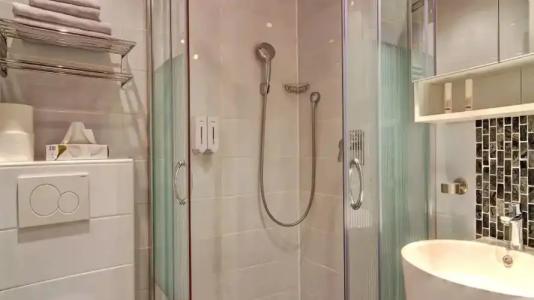 Suit & Frühstück zum Latschen - 35