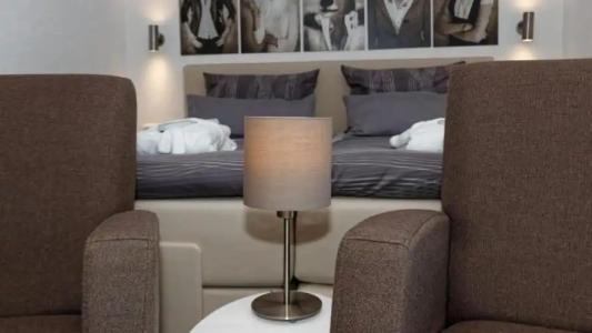 Suit & Frühstück zum Latschen - 52