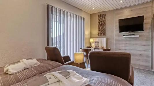 Suit & Frühstück zum Latschen - 50