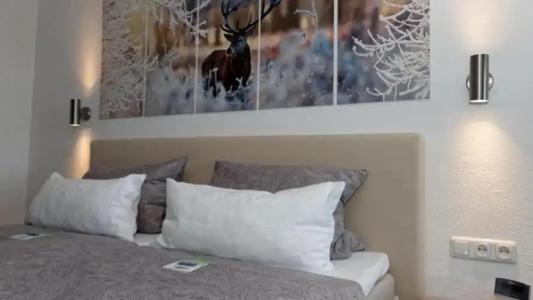 Suit & Frühstück zum Latschen - 60