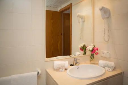 Gavimar La Mirada and Apartments - 38