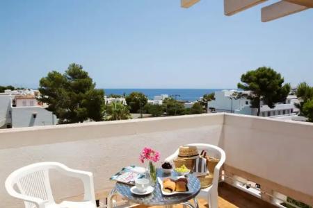 Gavimar La Mirada and Apartments - 17