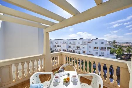 Gavimar La Mirada and Apartments - 13