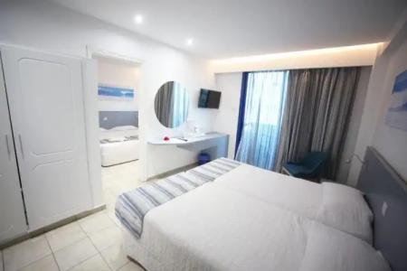 Anonymous Beach (Adults 16+) - 49