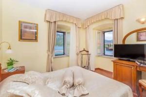 Hotel Ostrea, Stagno