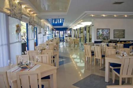 Palace - Half Board - 4