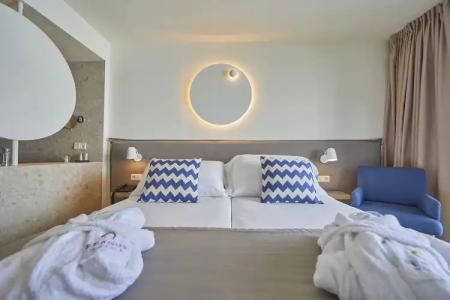 FERGUS Style Tobago - Adults Only - 62