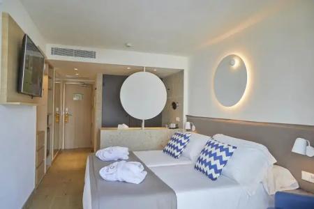 FERGUS Style Tobago - Adults Only - 60