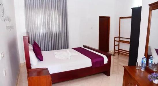 Cinnamon Holiday Inn - 0