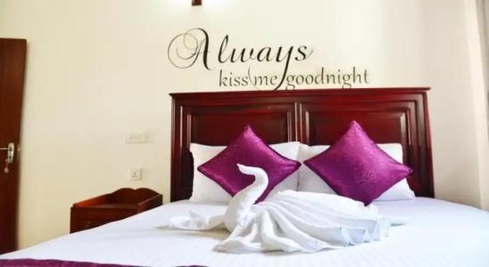 Cinnamon Holiday Inn - 3