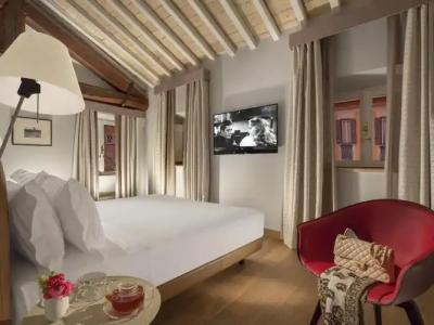 Palazzo Scanderbeg - 5