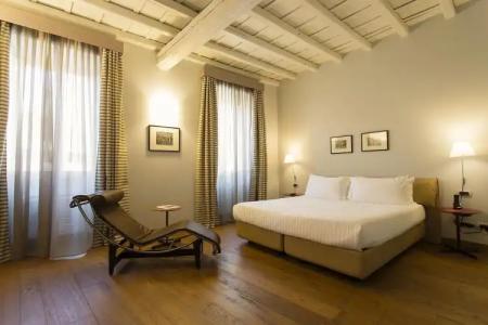 Palazzo Scanderbeg - 8