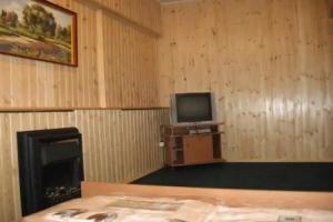 Hostel in, Mir
