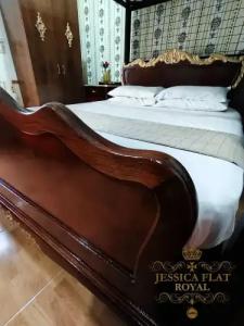 Jessica Flat - 68