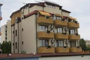 Hotel Strinava, Primorsko