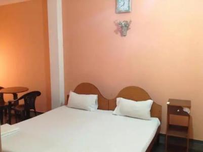 Sunshine & Hall - 32