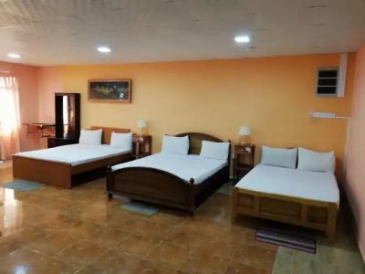 Sunshine & Hall - 15