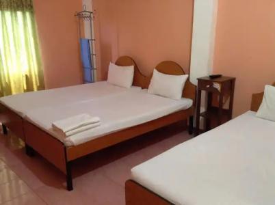 Sunshine & Hall - 19