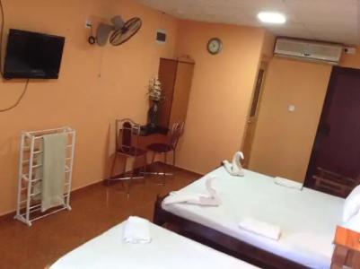 Sunshine & Hall - 50