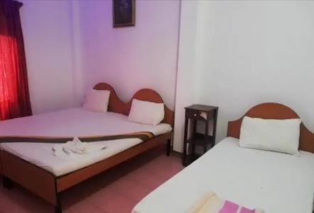 Sunshine & Hall - 42