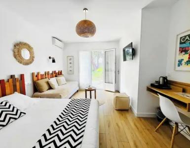 Les Volets Rouges - Hôtel Cassis - Situé Dans le Parc National des Calanques - 53