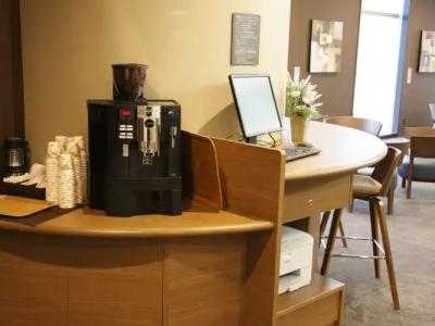 Route Inn Grand Asahikawa Ekimae - 2