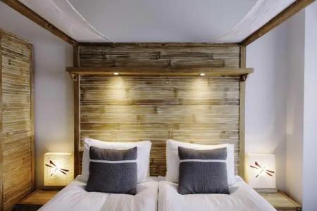 Eyja Guldsmeden - 10