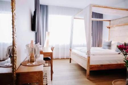 Eyja Guldsmeden - 63