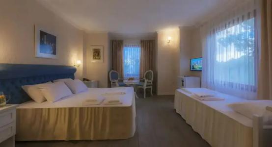 The Green Beach Resort - 51