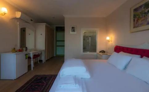 The Green Beach Resort - 69