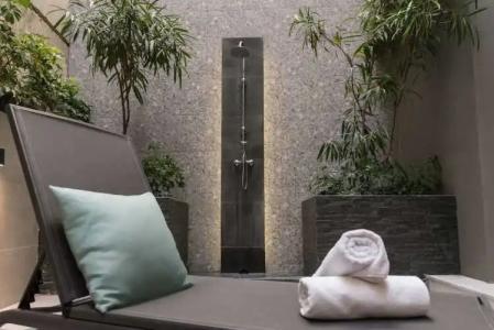 47 Luxury Suites - 49