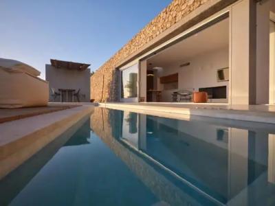 Santorini Heights - 57