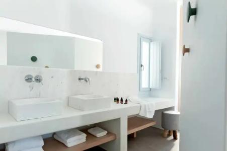 Santorini Heights - 38