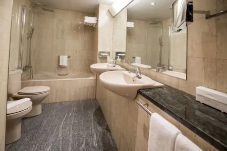 Hesperia Andorra - 9