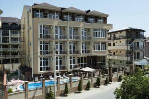 Maestro Hotel, Lazarevskoye