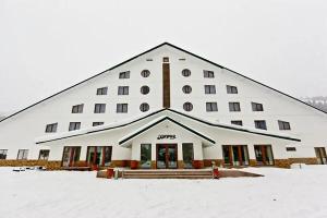 Kapriz Karakol, Karakol
