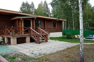 Dom u ozera Cottage, Uvil'dy