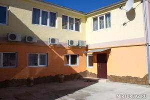 Na Tuchina 91 Guest house, Yevpatoriya