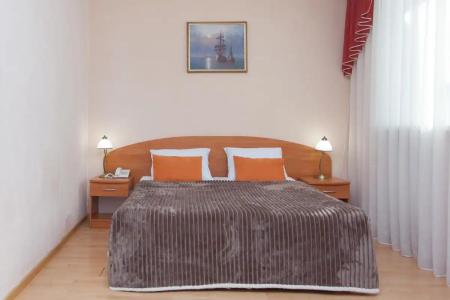 Grenada Pension - 206