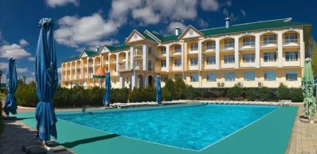 Riviera Club - 2
