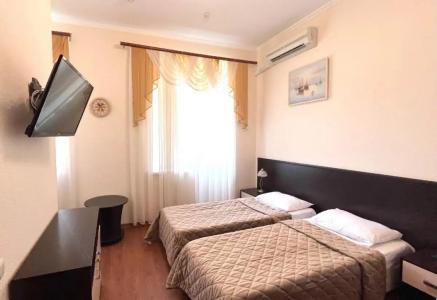 Grenada Pension - 220