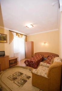 Grenada Pension - 119