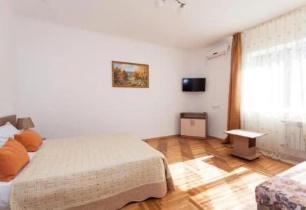 Grenada Pension - 211